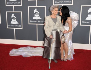katy-perry-53rd-annual-grammy-awards-arrivals-g2ccuhl98rkl.jpg